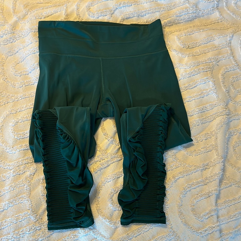 Athleta leggings 3/4 length